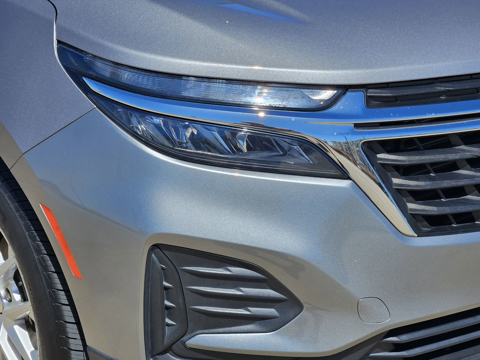 Certified 2023 Chevrolet Equinox LS w/ LPO, Floor Liner Package image 10