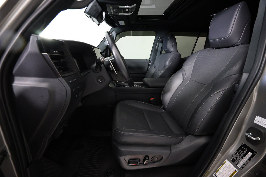 Used 2026 Lexus GX 550 w/ Accessory Package (2T) AWD/4WD image 17