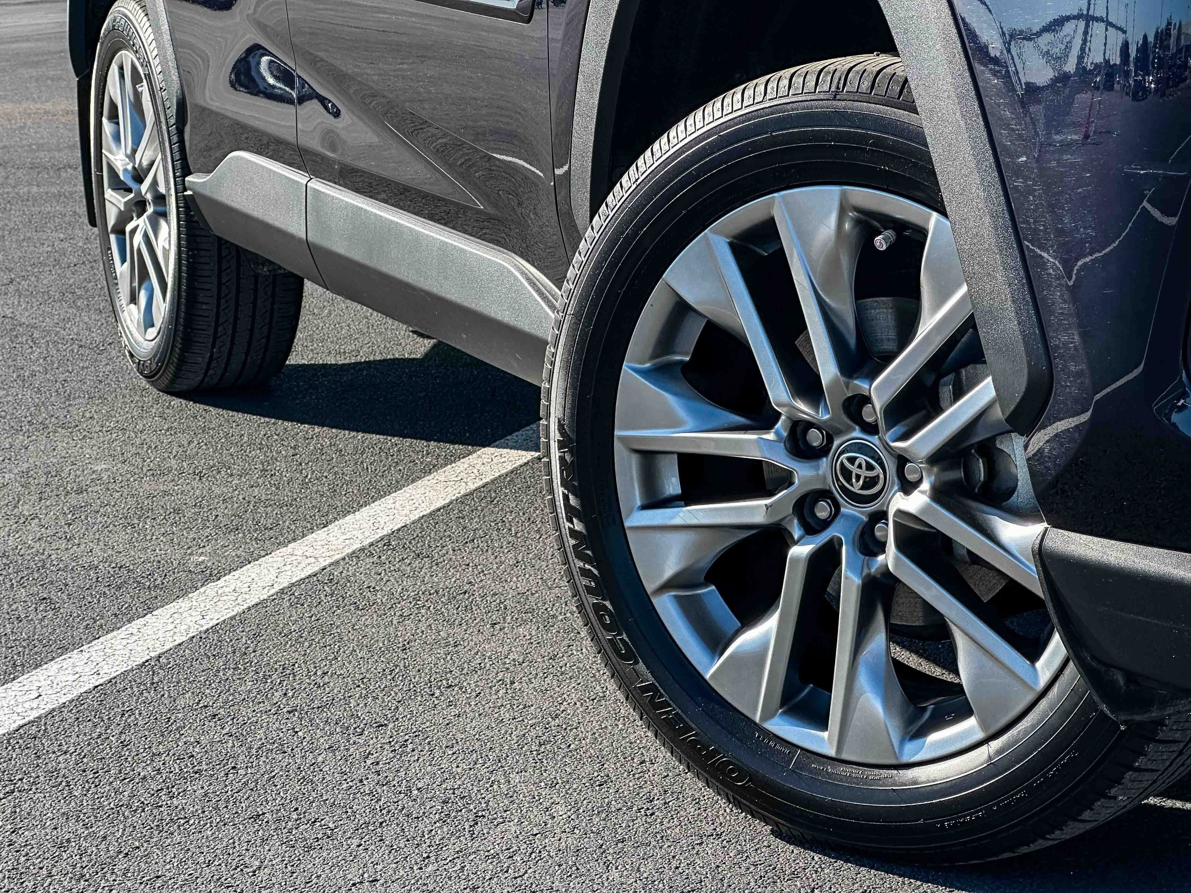 Used 2024 Toyota RAV4 XLE Premium image 3