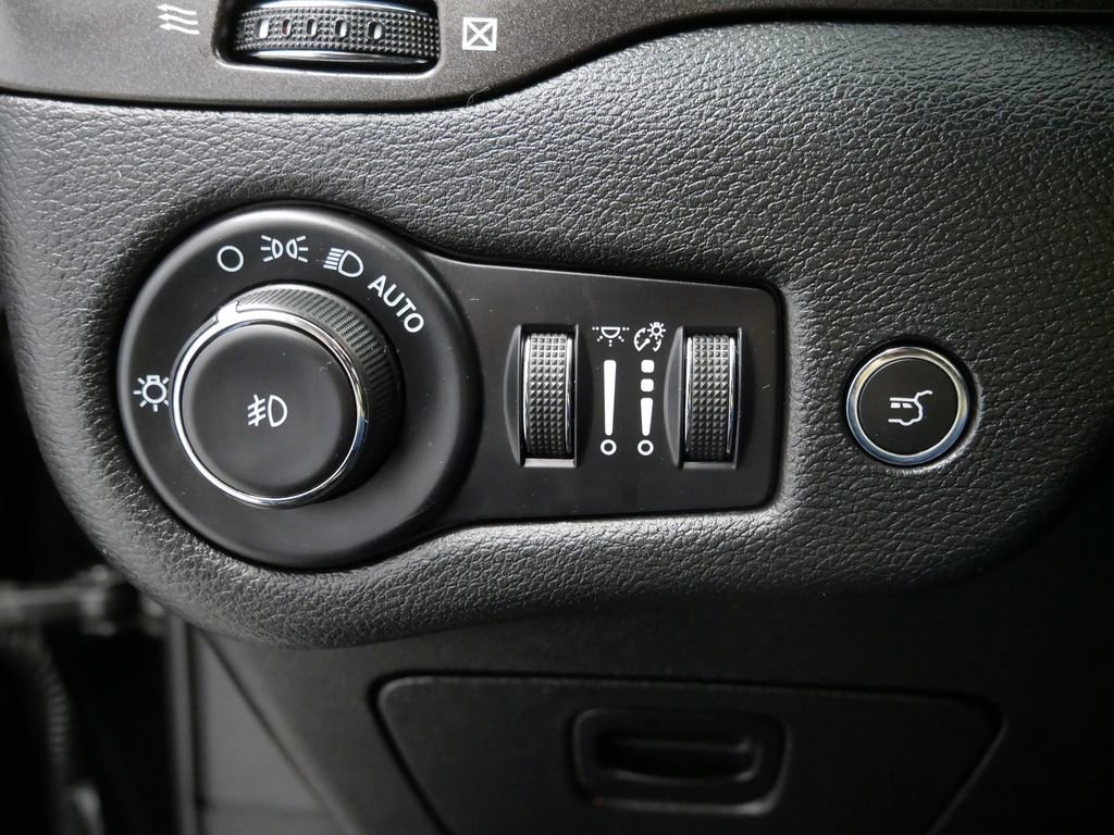 Certified 2022 Jeep Cherokee Trailhawk w/ Comfort/Convenience Group image 24