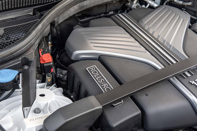 Used 2023 Rolls-Royce Cullinan Black Badge AWD/4WD image 18