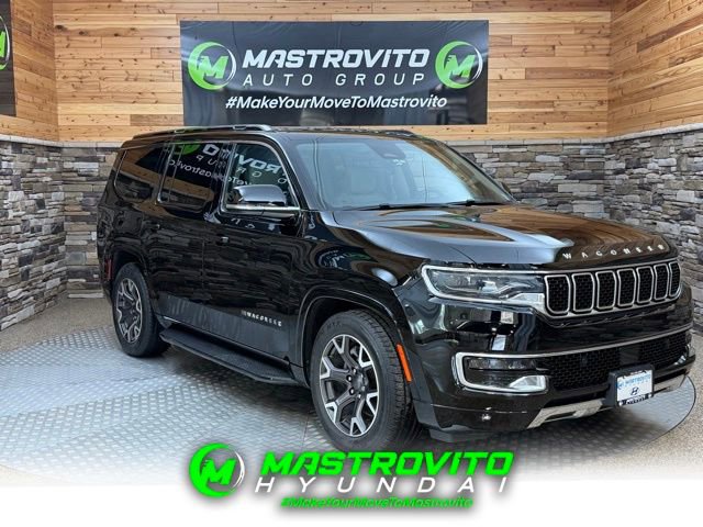 Used 2023 Jeep Wagoneer Series III AWD/4WD image 1
