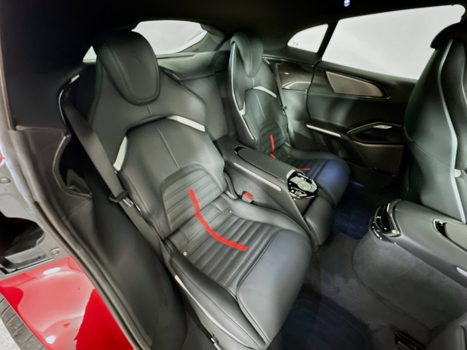 Used 2023 Ferrari Purosangue AWD/4WD image 67