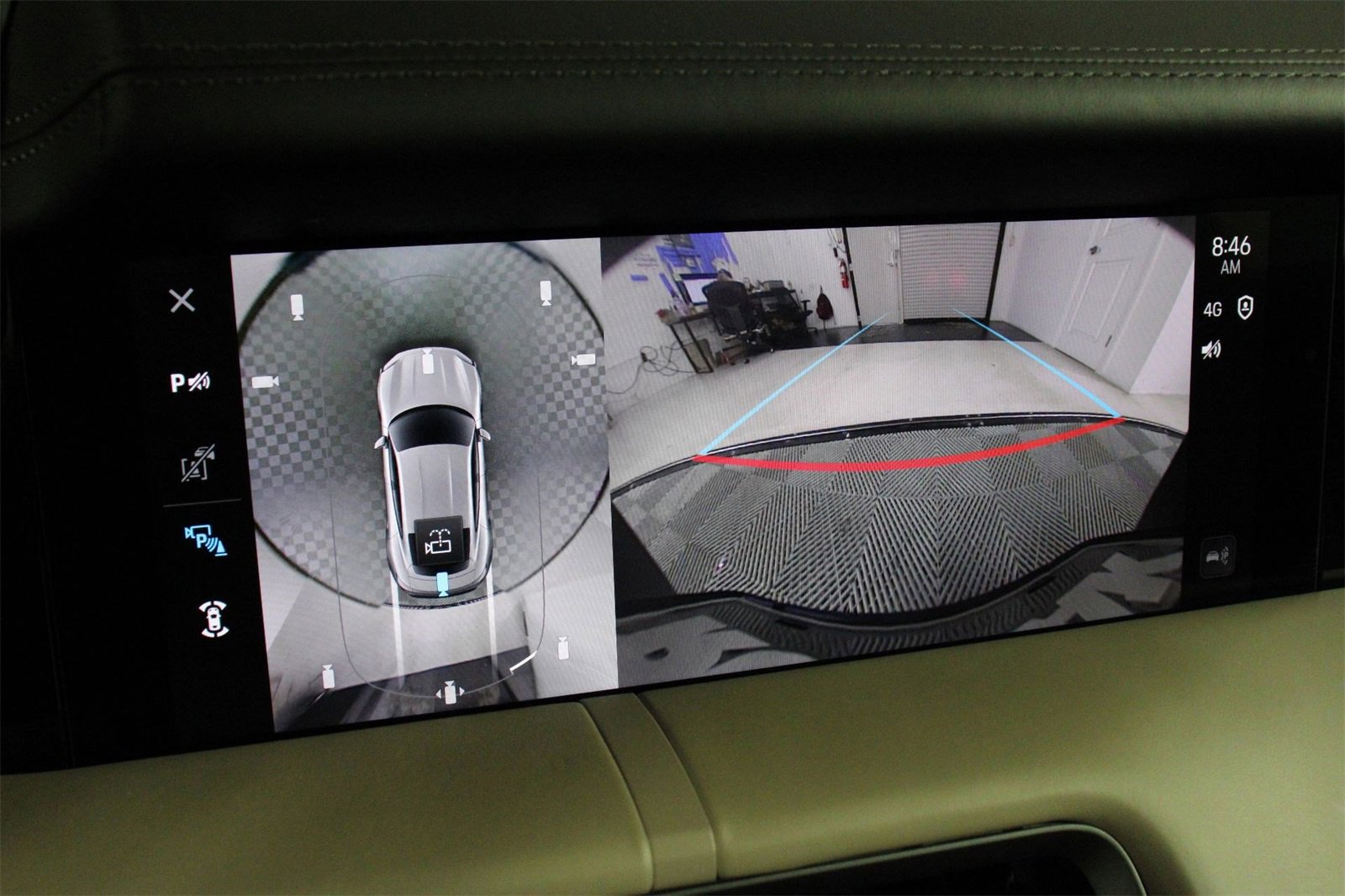 Used 2025 Porsche Taycan image 17