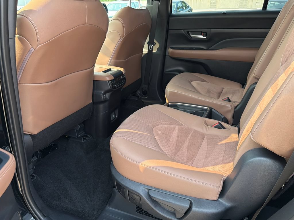 Used 2026 Toyota Grand Highlander AWD Hybrid image 20