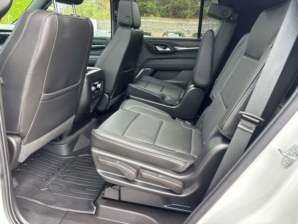 Used 2022 GMC Yukon Denali w/ Max Trailering Package AWD/4WD image 14