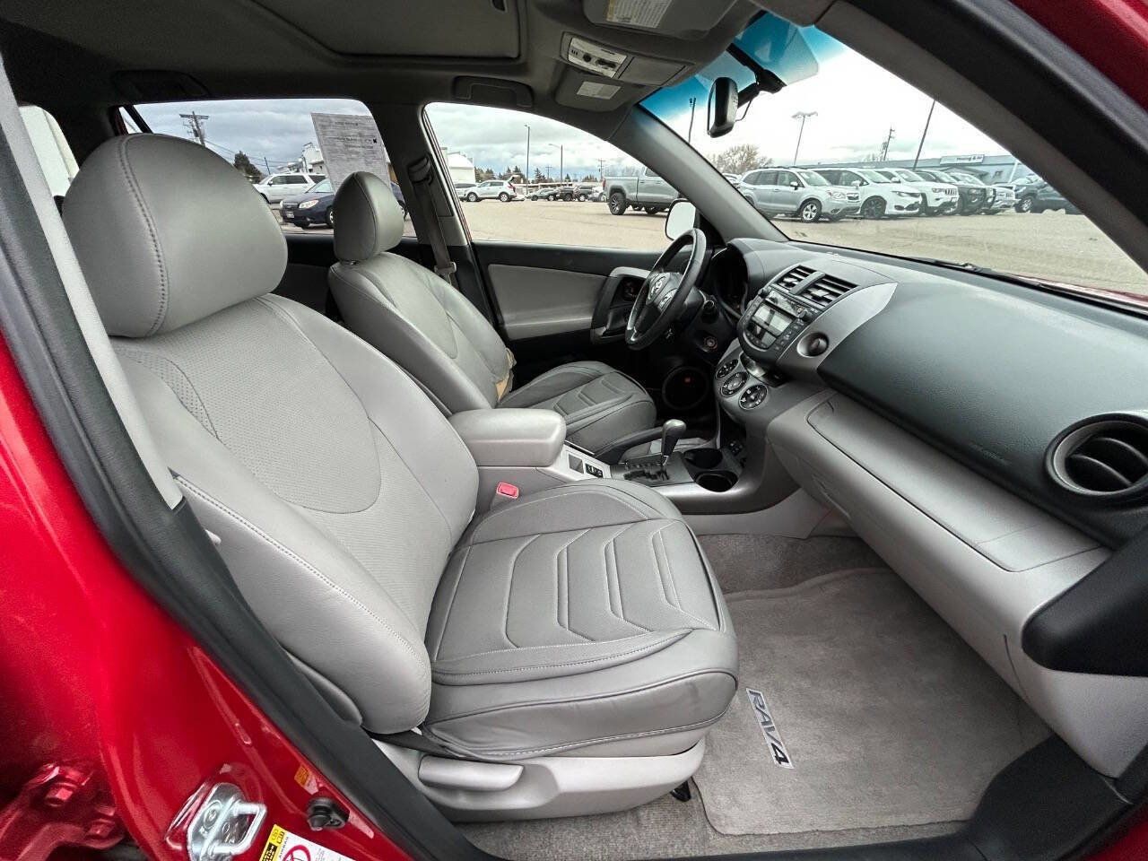 Used 2008 Toyota RAV4 Limited image 12