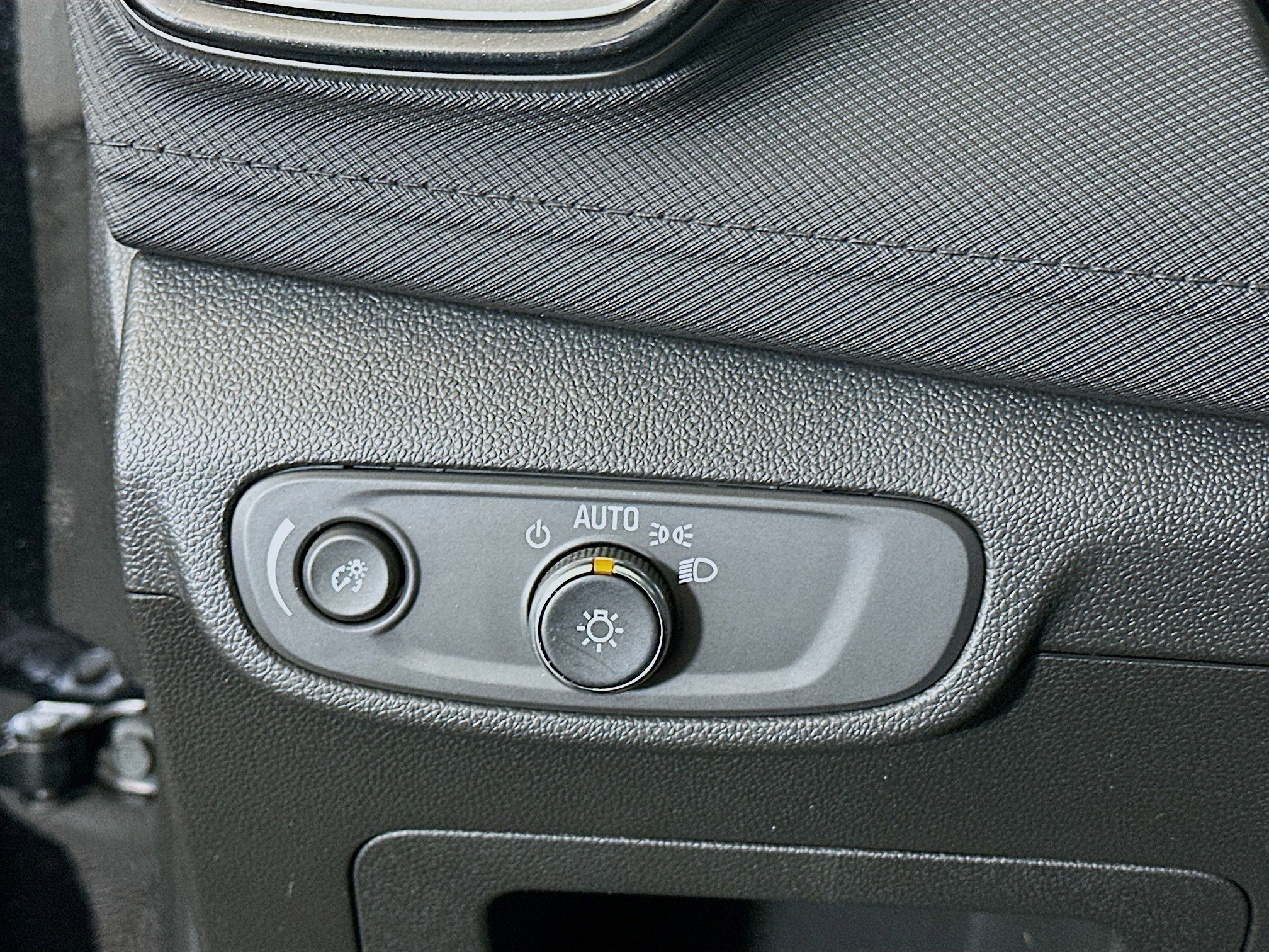 Used 2024 Chevrolet TrailBlazer LS image 16