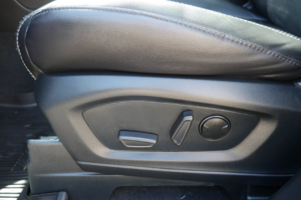 Used 2024 Ford Explorer ST w/ Equipment Group 401A AWD/4WD image 23