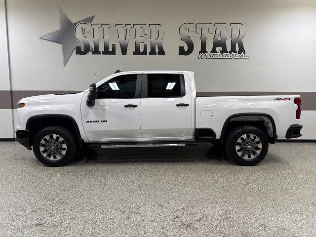 Used 2024 Chevrolet Silverado 2500 Custom w/ Custom Value Package image 1