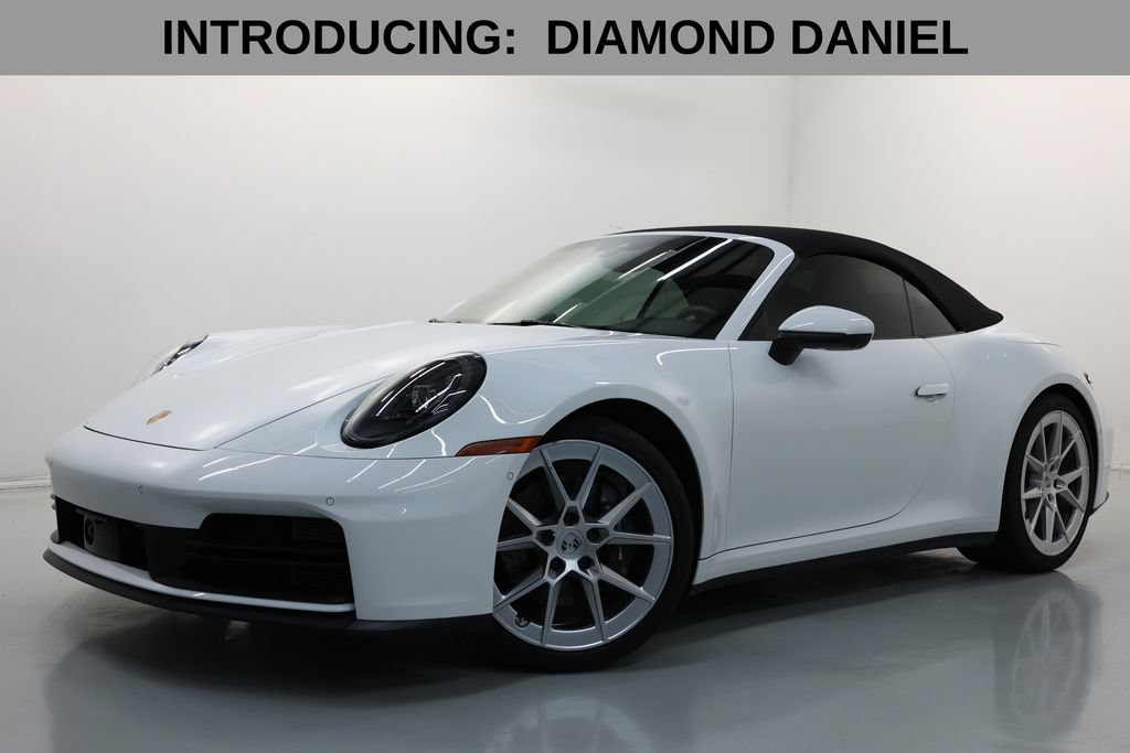 Used 2025 Porsche 911 Carrera RWD image 2