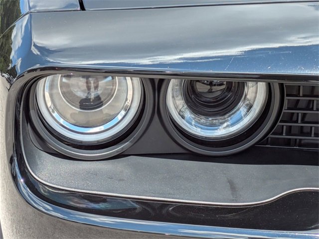 Used 2015 Dodge Challenger SRT Hellcat image 11