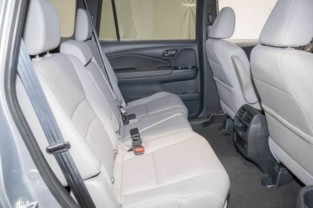 Used 2023 Honda Passport EX-L image 14