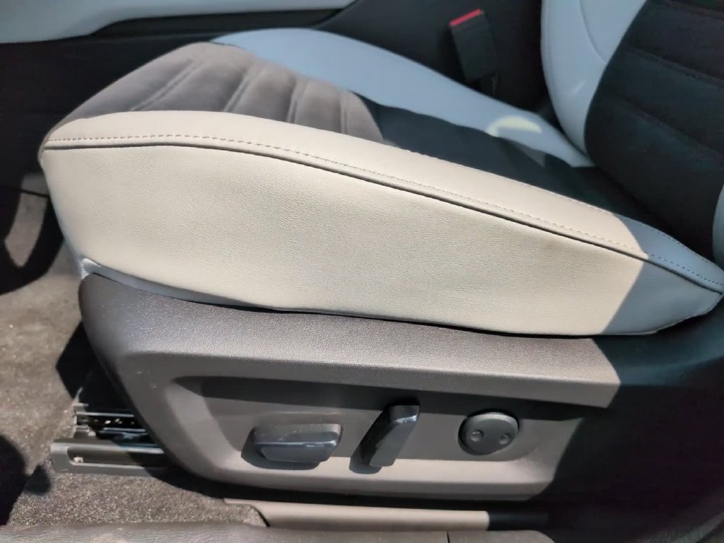 New 2026 Mitsubishi Outlander SE AWD/4WD image 15