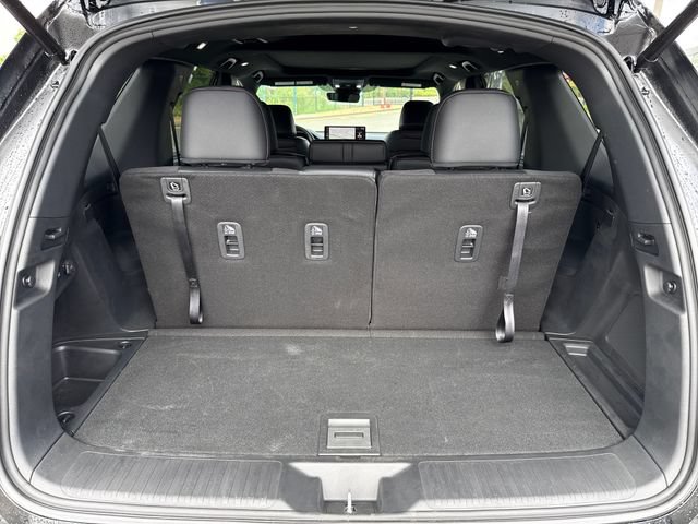 Used 2026 Honda Pilot Black Edition image 15