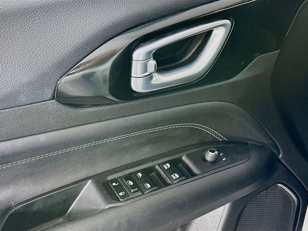 Used 2023 Jeep Compass Altitude image 26