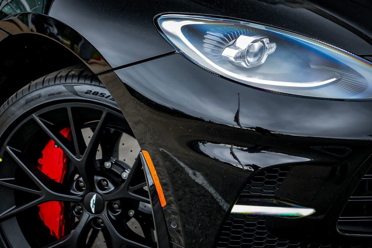 New 2025 Aston Martin DBX 707 image 3