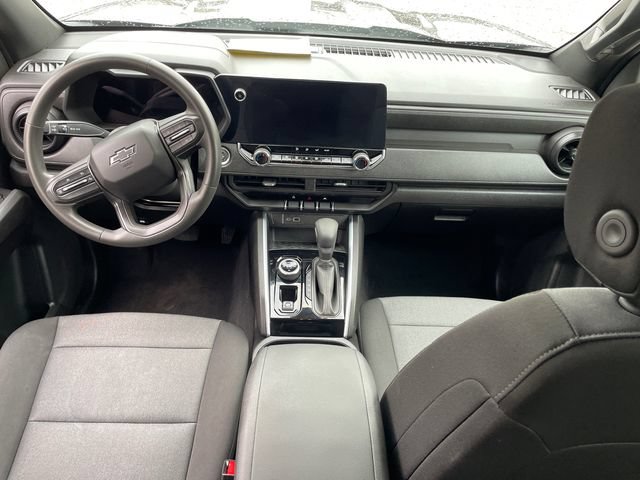 Used 2025 Chevrolet Colorado Trail Boss AWD/4WD image 20