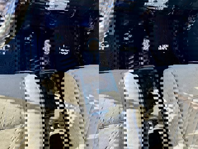 Used 1992 Jeep Wrangler 4WD image 18