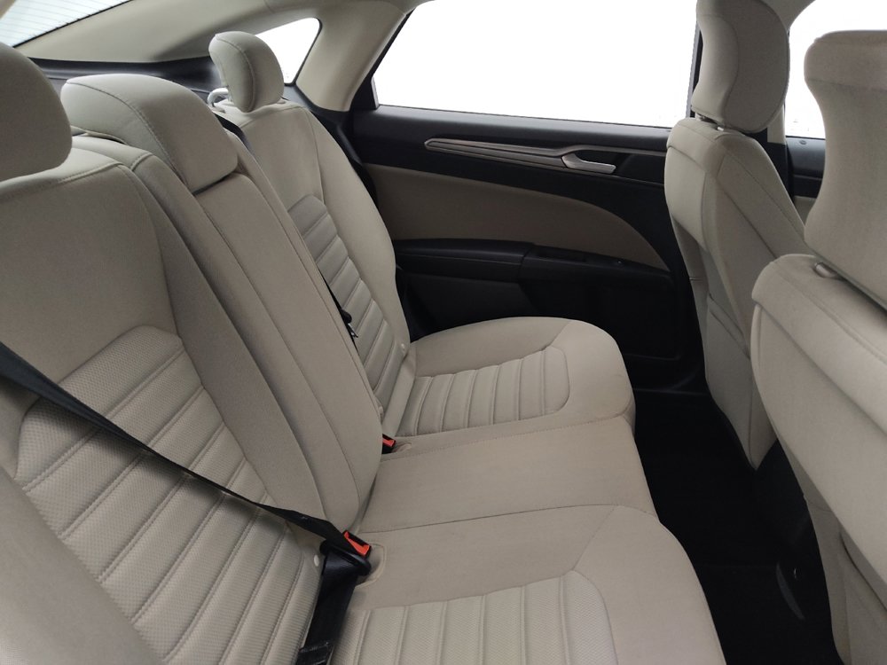 Used 2018 Ford Fusion S FWD image 19