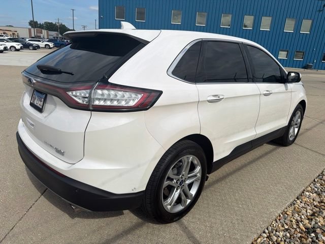 Used 2017 Ford Edge Titanium w/ Equipment Group 302A FWD image 5