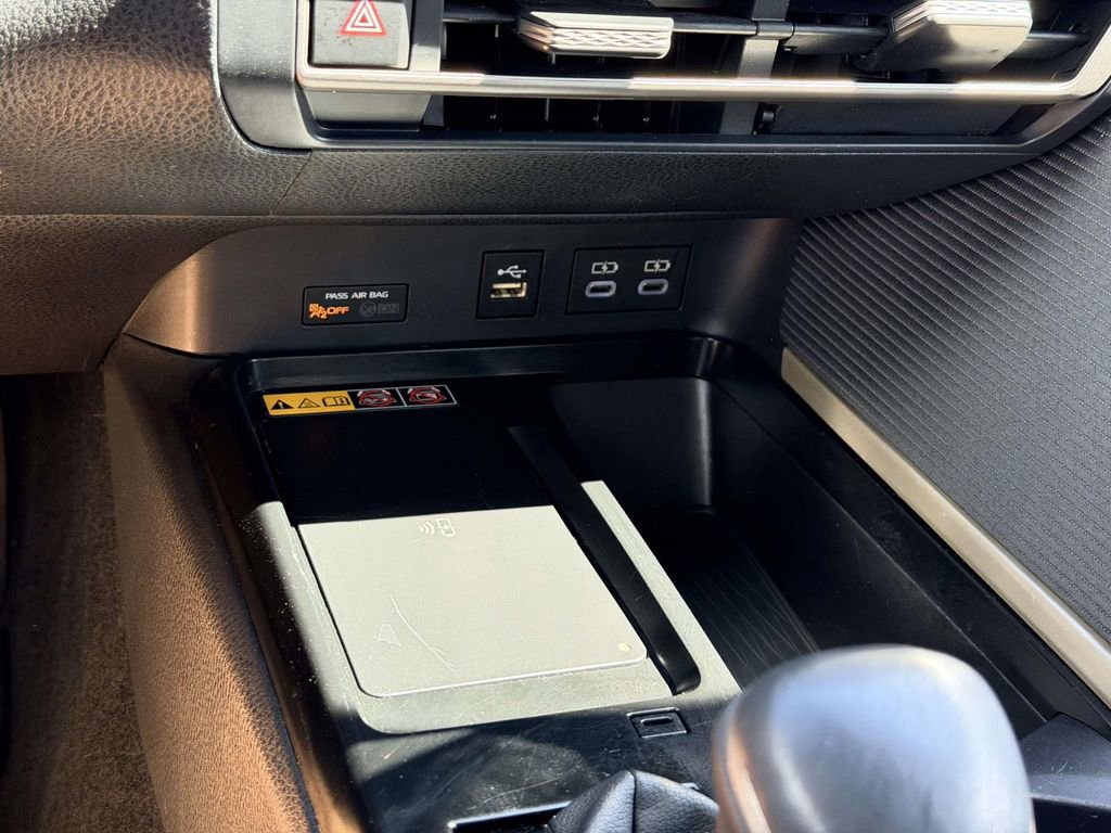 Certified 2025 Toyota Camry SE w/ Convenience Package image 6