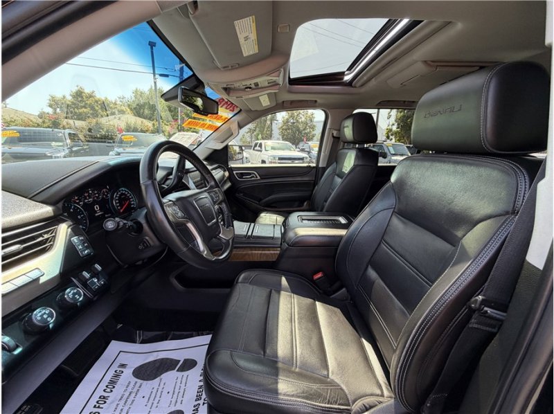 Used 2018 GMC Yukon XL Denali w/ Denali Ultimate Package image 19