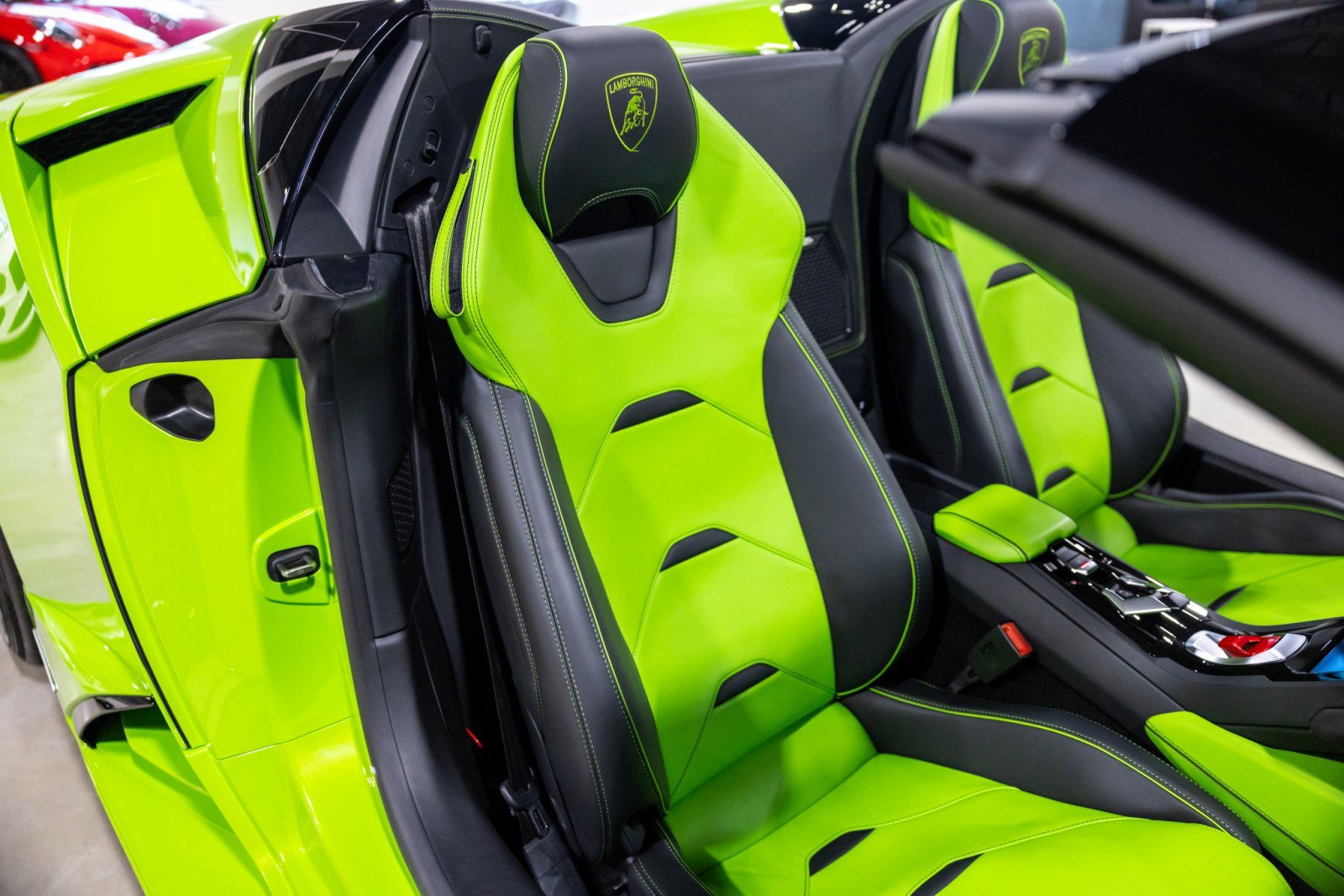 Used 2023 Lamborghini Huracan EVO AWD/4WD image 30