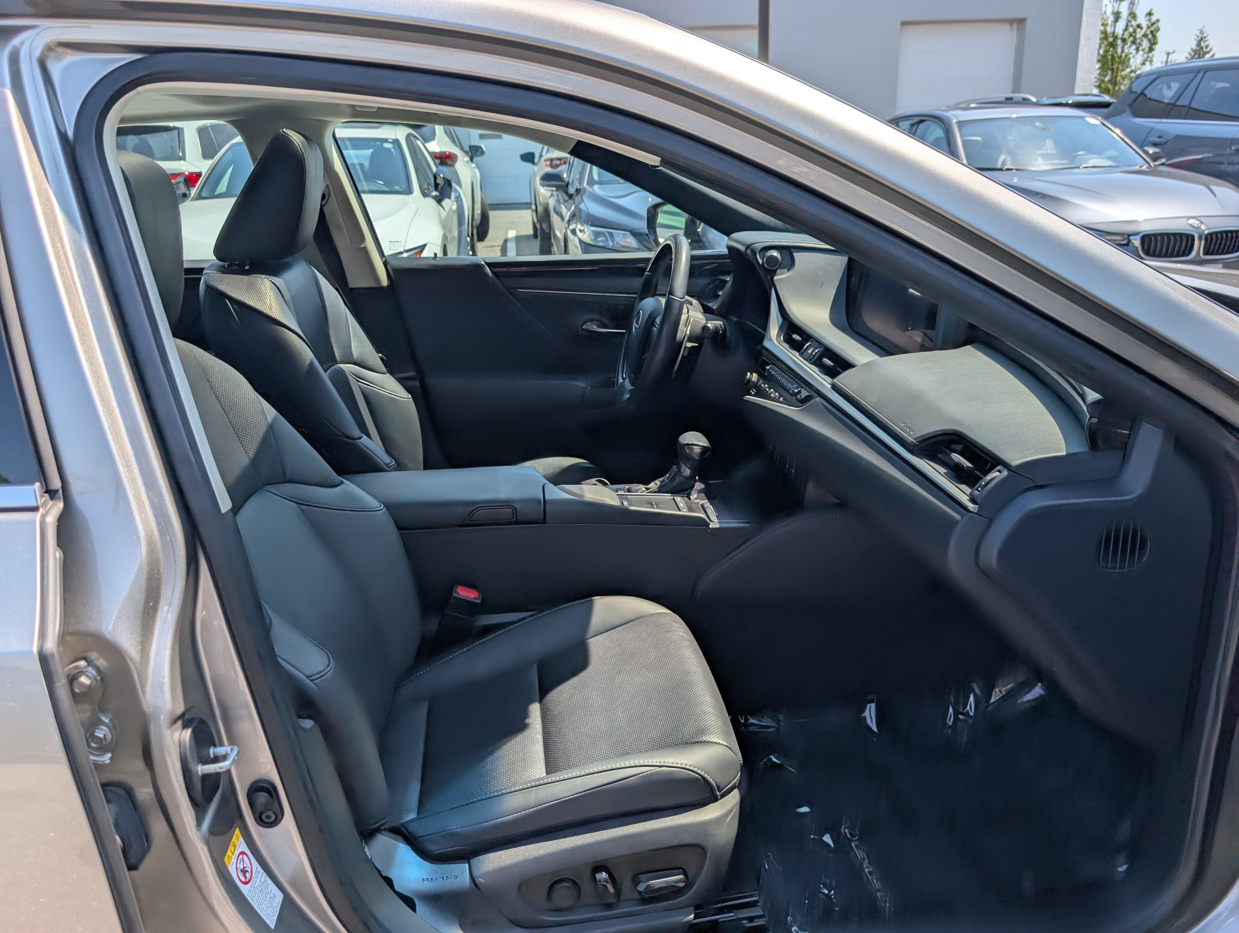 Used 2019 Lexus ES 350 w/ Premium Package FWD image 11