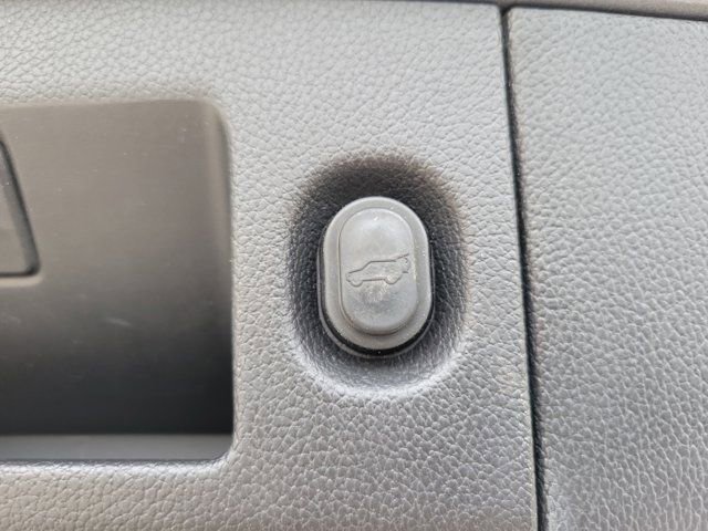 Used 2020 GMC Yukon XL SLE w/ Convenience Package image 7