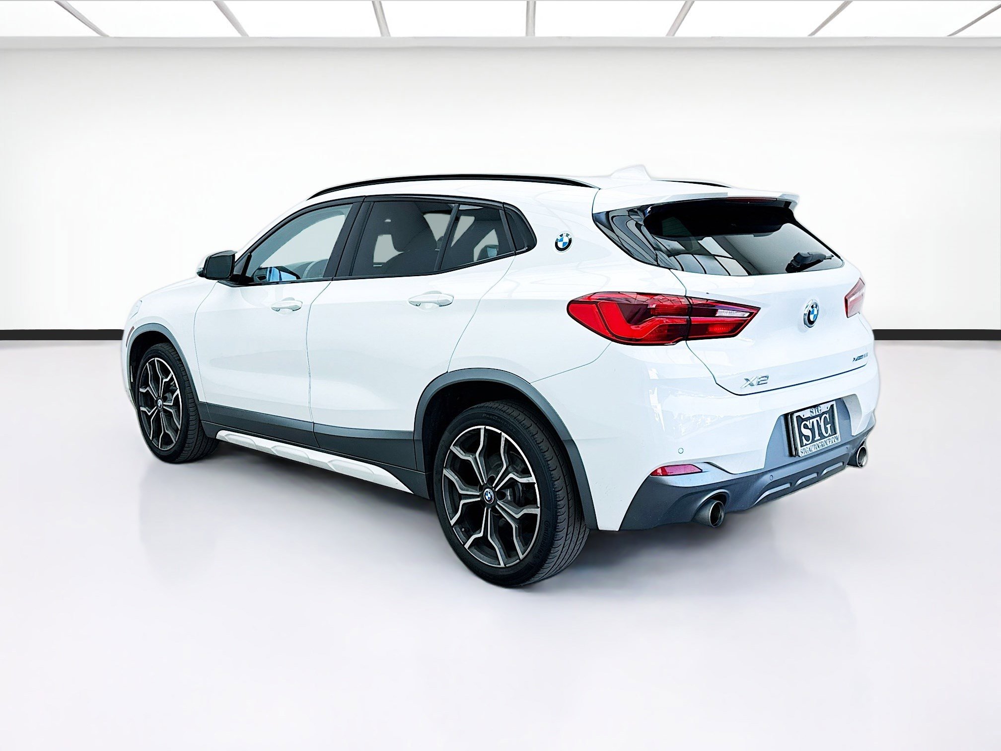 Used 2019 BMW X2 xDrive28i w/ M Sport X Package image 6