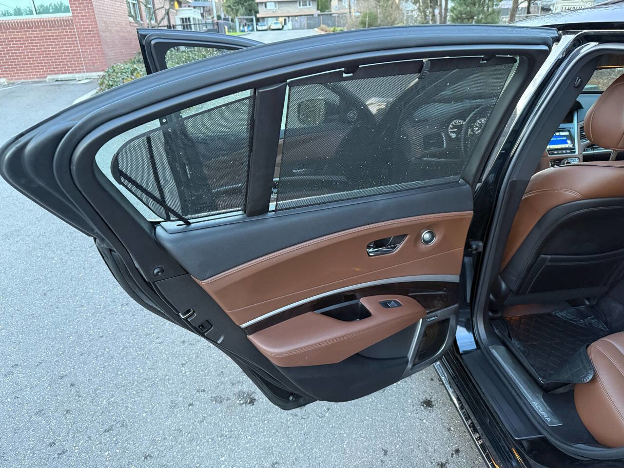 Used 2018 Acura RLX Sport Hybrid w/ Advance Pkg image 39