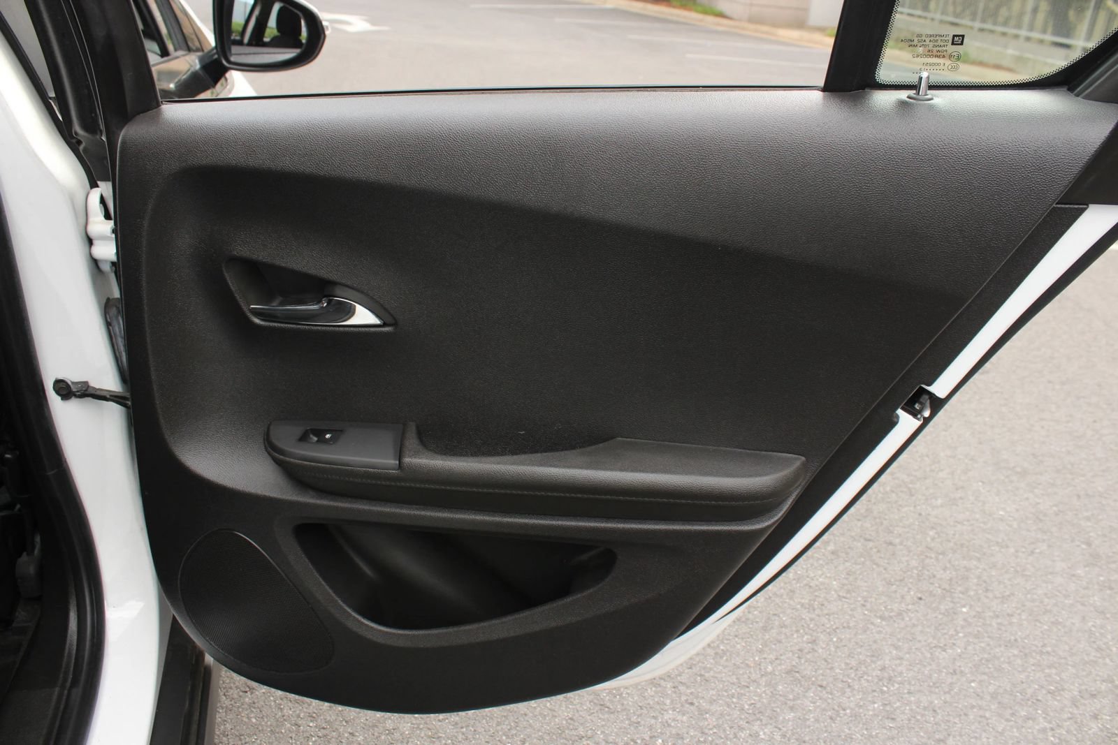 Used 2013 Chevrolet Volt w/ Enhanced Safety Package 1 FWD image 23