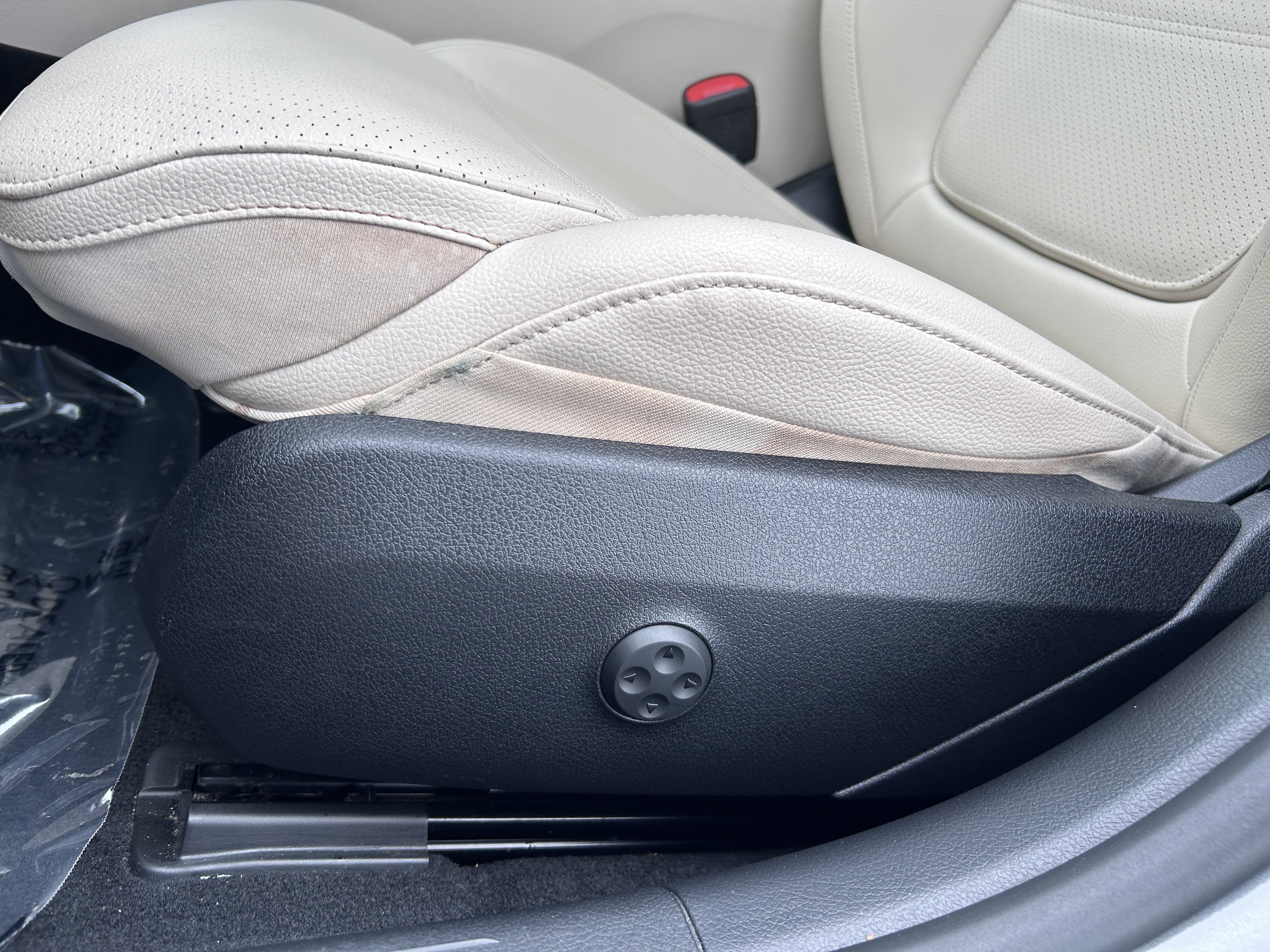 Used 2023 Mercedes-Benz C 300 4MATIC Sedan image 21