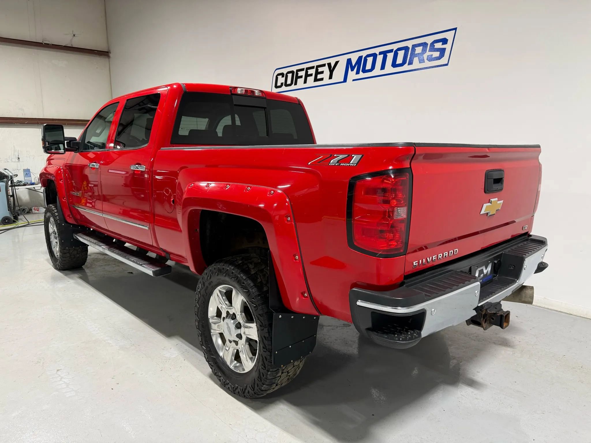 Used 2019 Chevrolet Silverado 2500 LTZ image 4