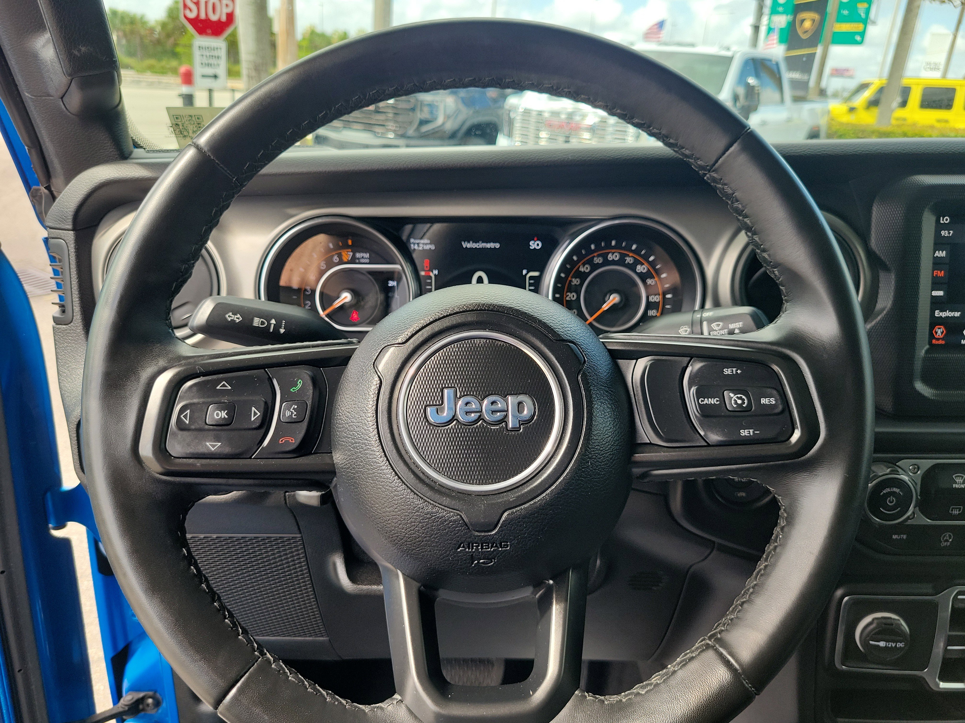 Used 2021 Jeep Gladiator Sport image 16