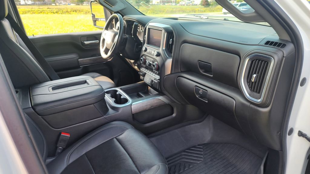 Used 2022 Chevrolet Silverado 2500 LTZ image 35
