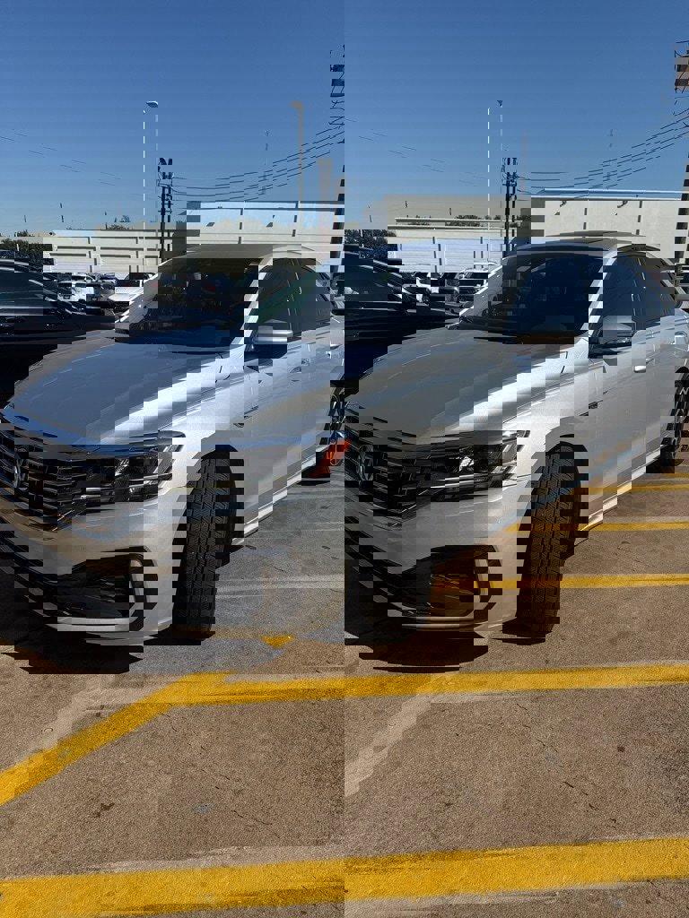 Used 2020 Volkswagen Passat 2.0T R-Line