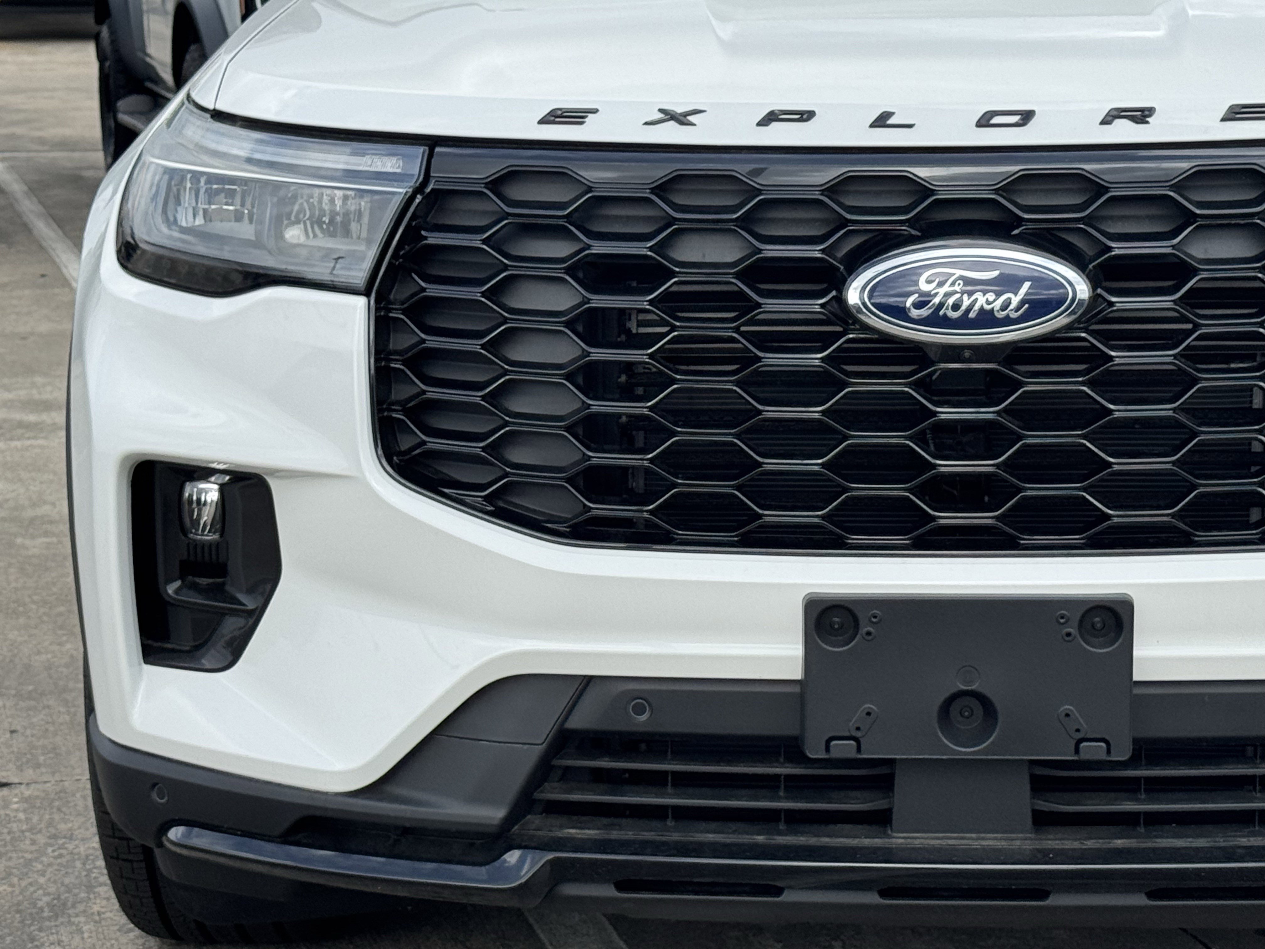 New 2026 Ford Explorer ST-Line w/ ST-Line Street Pack image 6