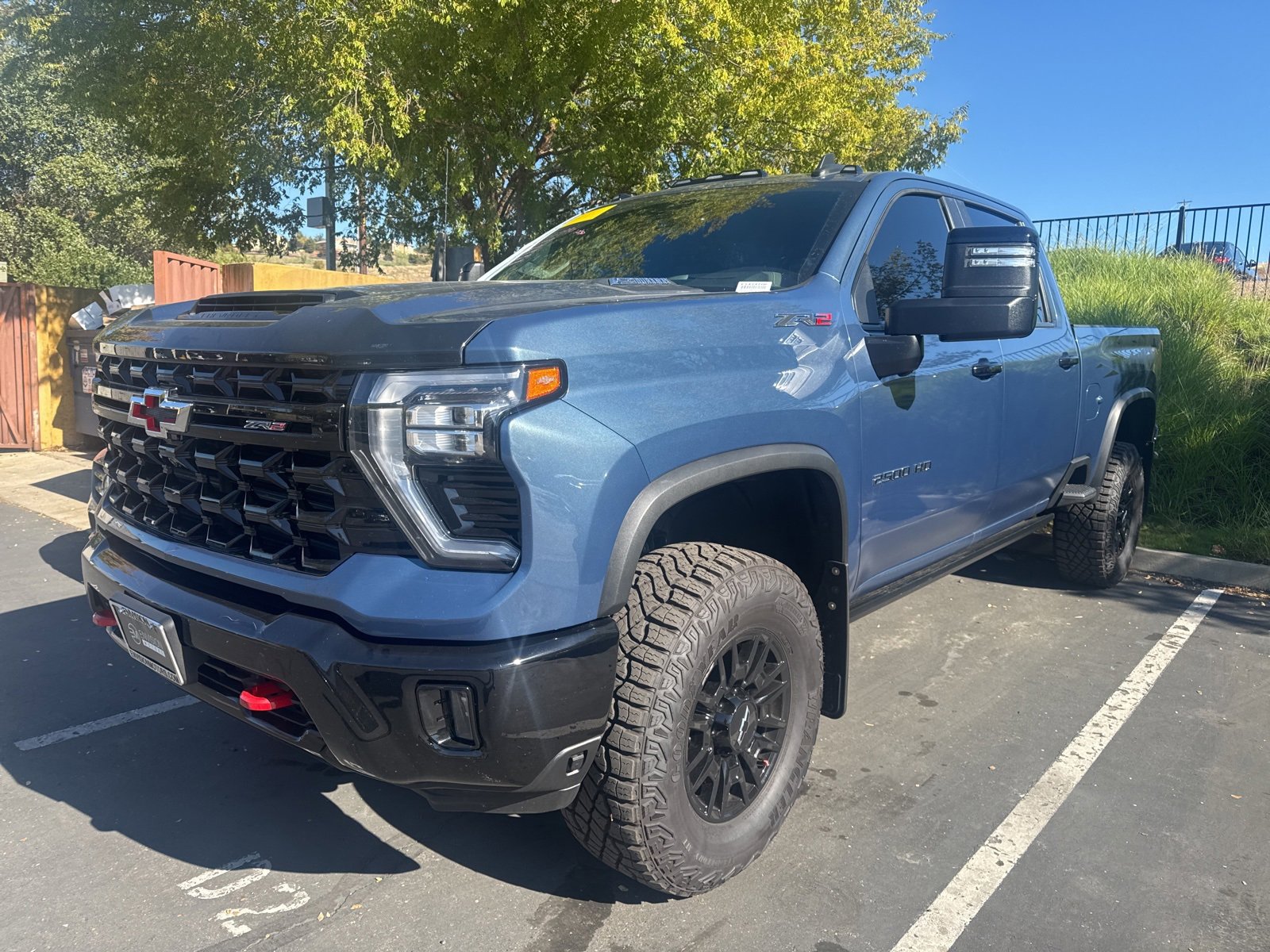 Used 2024 Chevrolet Silverado 2500 ZR2 w/ Technology Package