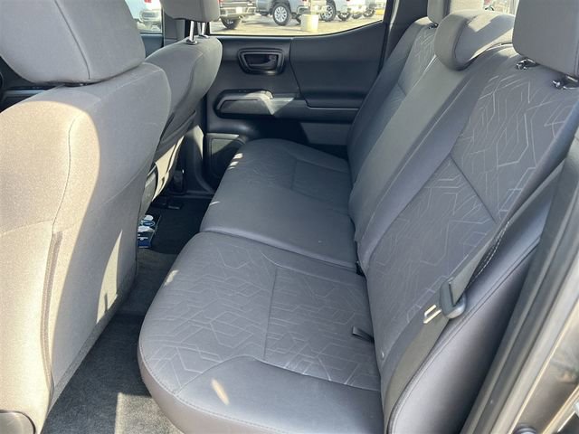 Used 2016 Toyota Tacoma TRD Off-Road w/ Towing Package image 25