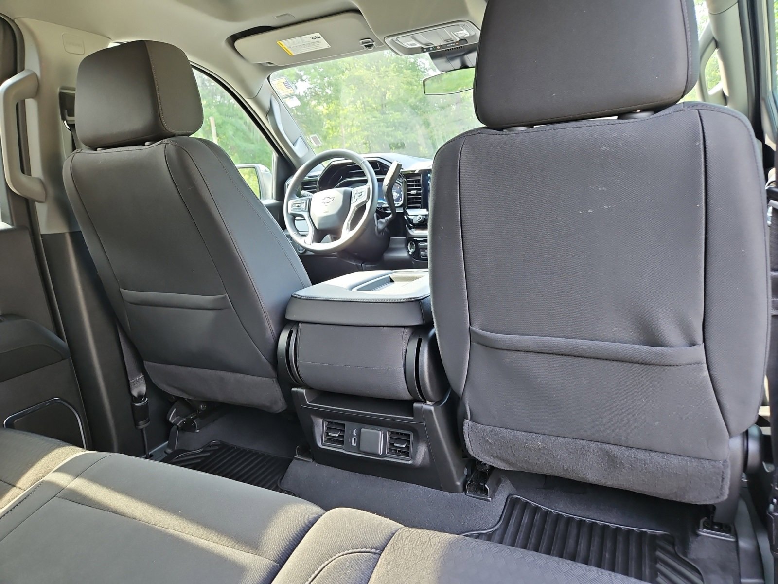 Used 2025 Chevrolet Silverado 1500 LT image 18