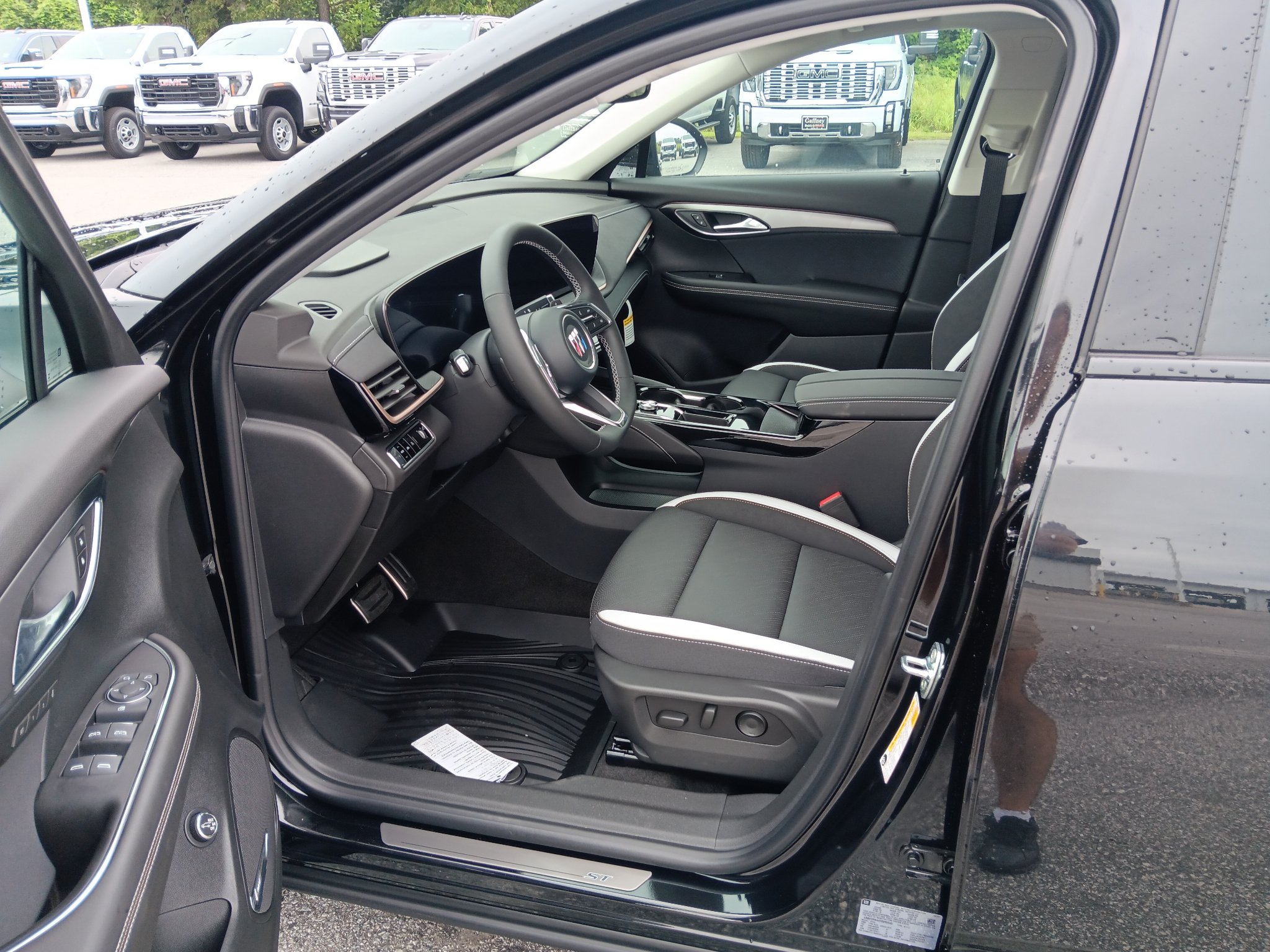 New 2026 Buick Envision Sport Touring AWD/4WD image 7