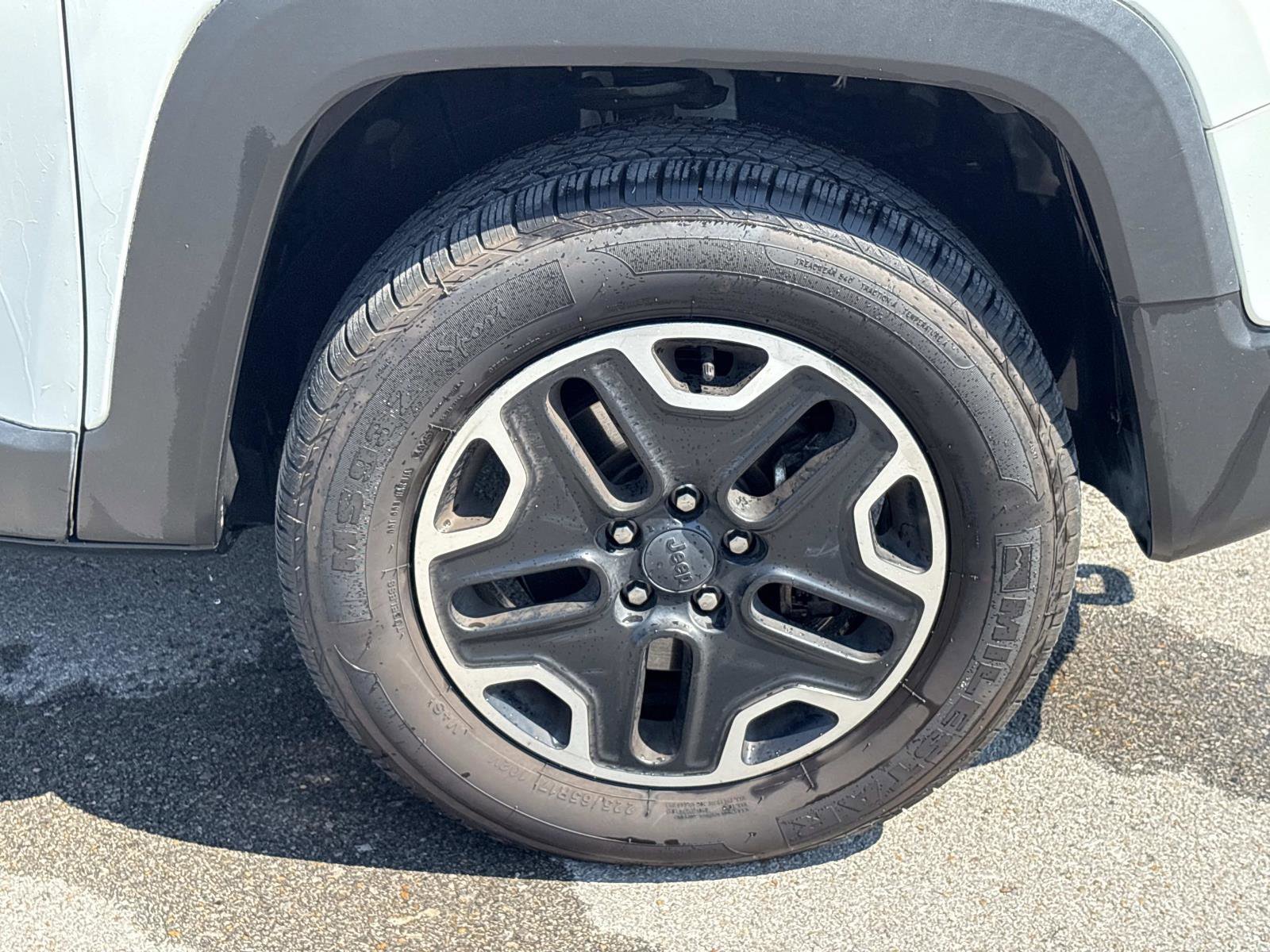 Used 2016 Jeep Renegade Trailhawk w/ Popular Equipment Group image 10