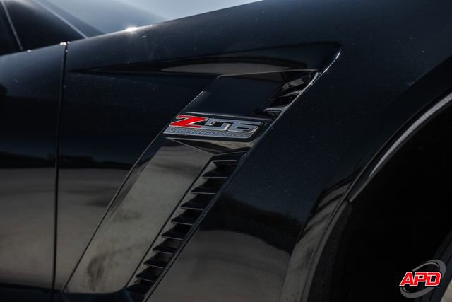 Used 2015 Chevrolet Corvette Z06 w/ 3LZ Preferred Equipment Group image 33