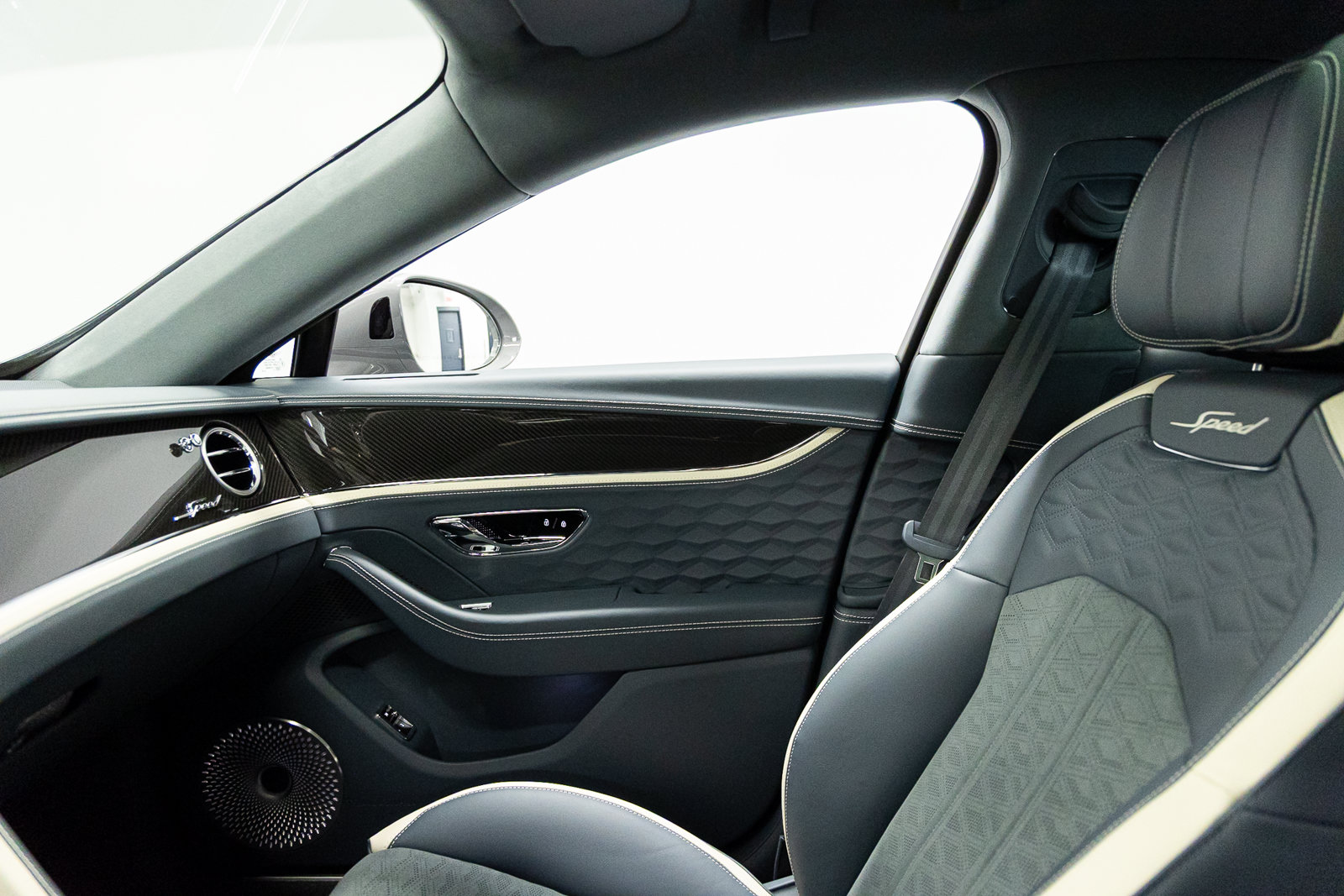 New 2026 Bentley Flying Spur Plug-In Hybrid AWD/4WD image 44