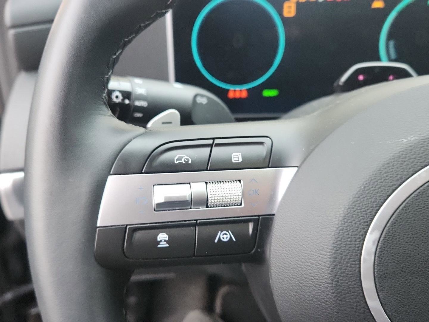 Used 2025 Hyundai Tucson SEL image 13