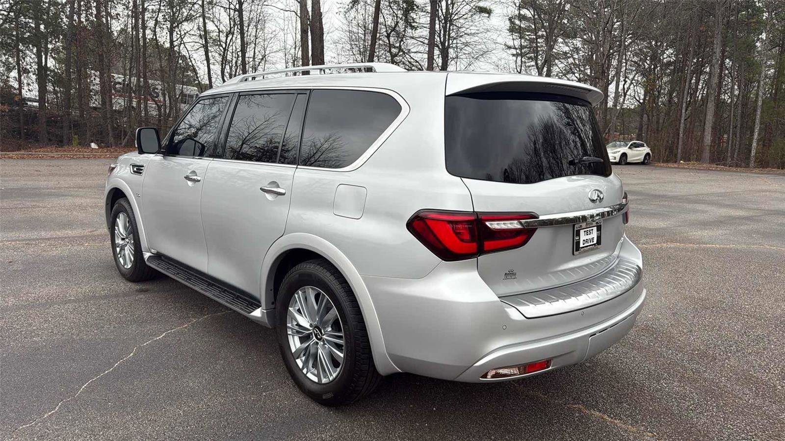 Used 2020 INFINITI QX80 Luxe image 7