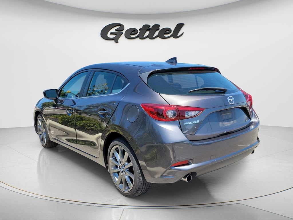 Used 2018 MAZDA MAZDA3 Grand Touring w/ Premium Equipment Package FWD image 5