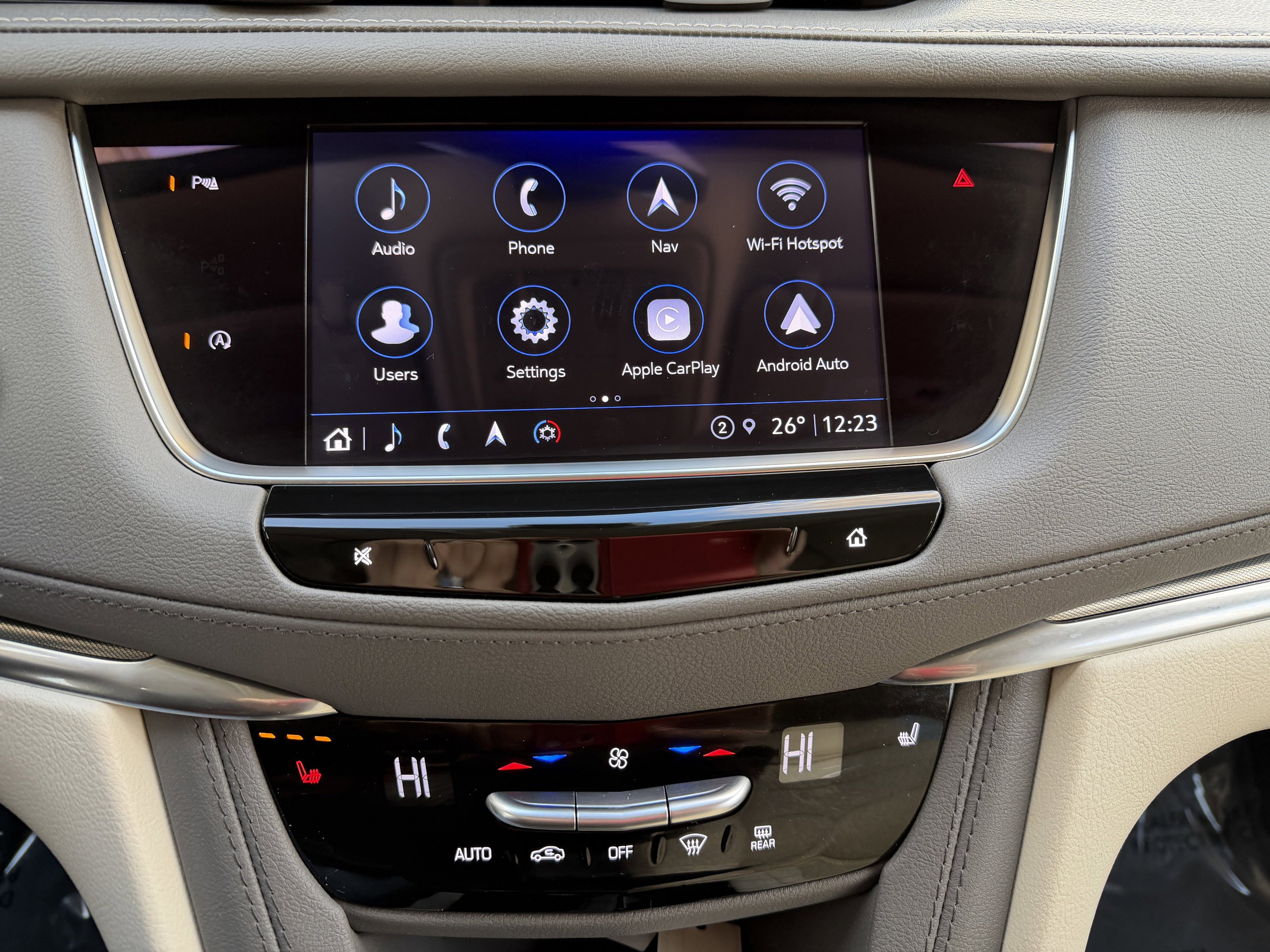 Used 2025 Cadillac XT5 Premium Luxury image 13